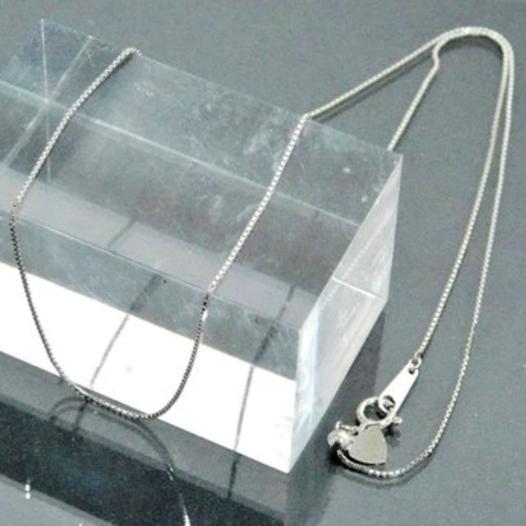 Authentic 1.9g K18wg 750 White Gold Necklace 18.1inch